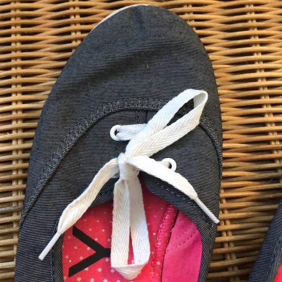 Women’s Roxy Shoes - Picture 2 of 6